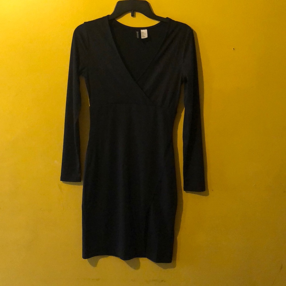 Black dress with a split.